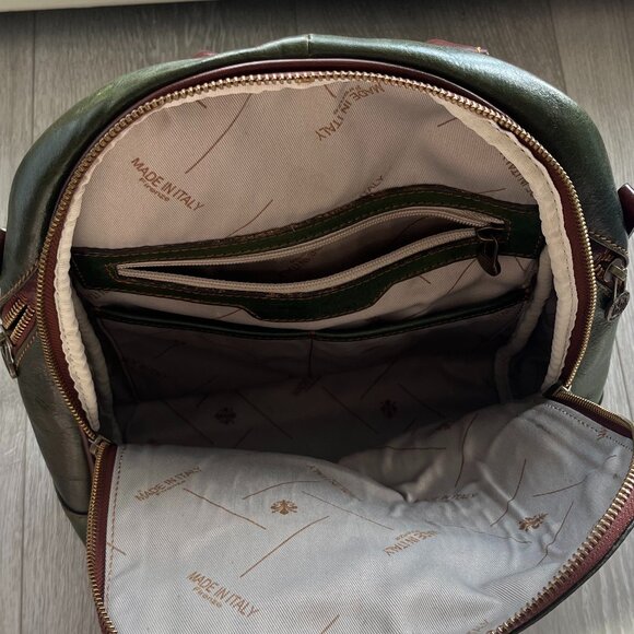 Florentine Leather Backpack - Authentic - Picture 4 of 7